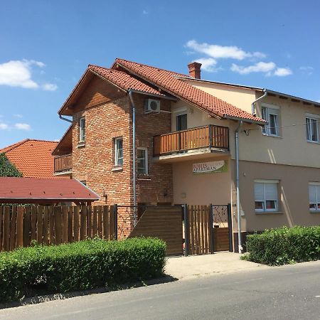 Bobita Apartman Sárvár 외부 사진